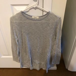 Long sleeve grey and white zig zag sweater